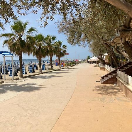 Lungomare Holiday Apartments Дуррес Экстерьер фото