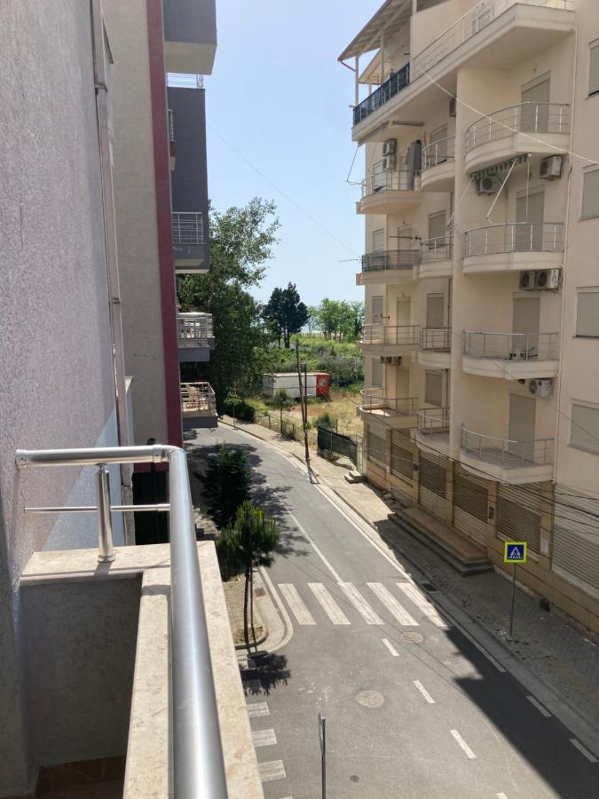 Lungomare Holiday Apartments Дуррес Экстерьер фото