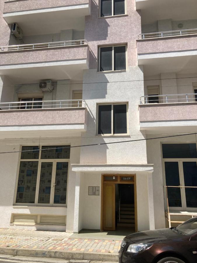 Lungomare Holiday Apartments Дуррес Экстерьер фото