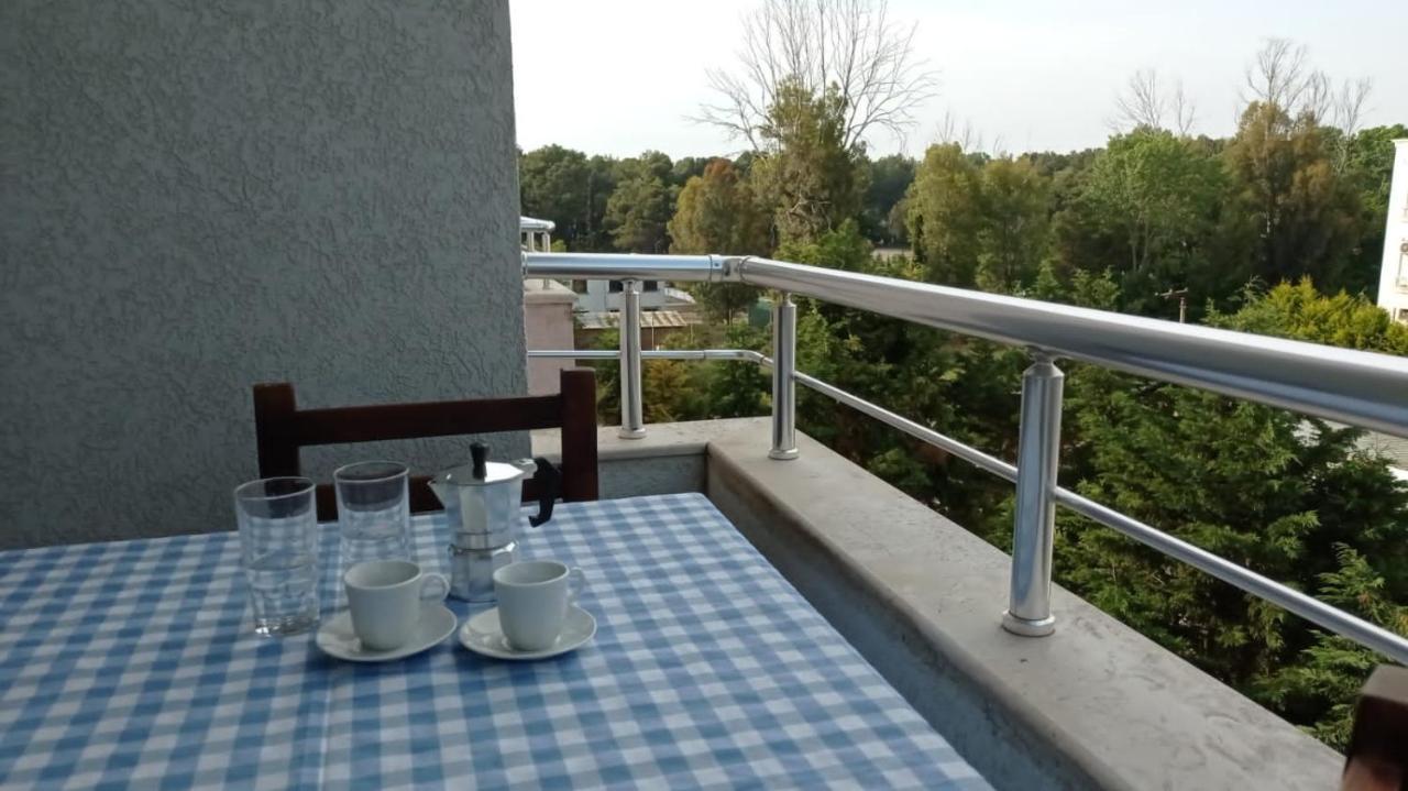 Lungomare Holiday Apartments Дуррес Экстерьер фото