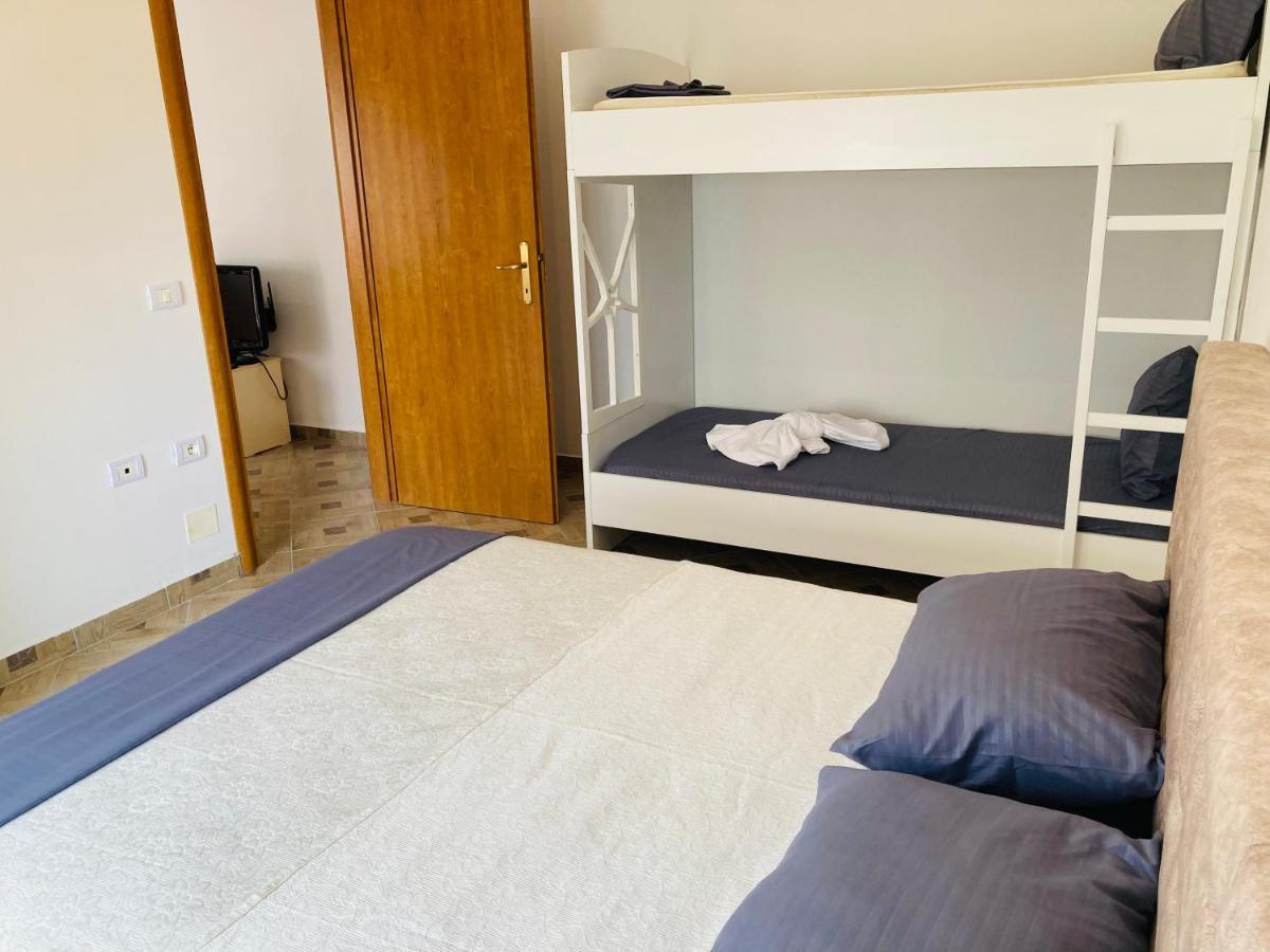 Lungomare Holiday Apartments Дуррес Экстерьер фото