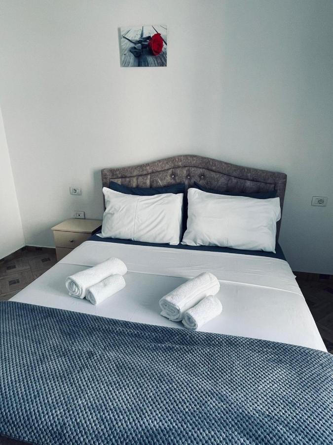 Lungomare Holiday Apartments Дуррес Экстерьер фото
