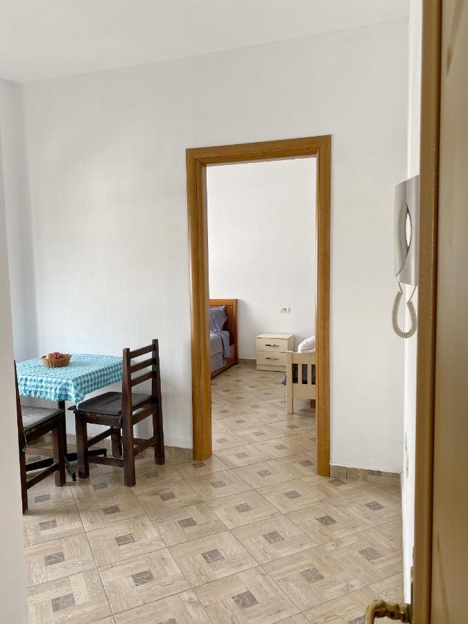 Lungomare Holiday Apartments Дуррес Экстерьер фото