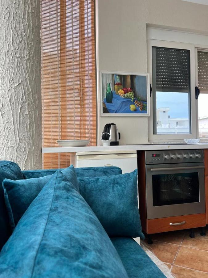 Lungomare Holiday Apartments Дуррес Экстерьер фото